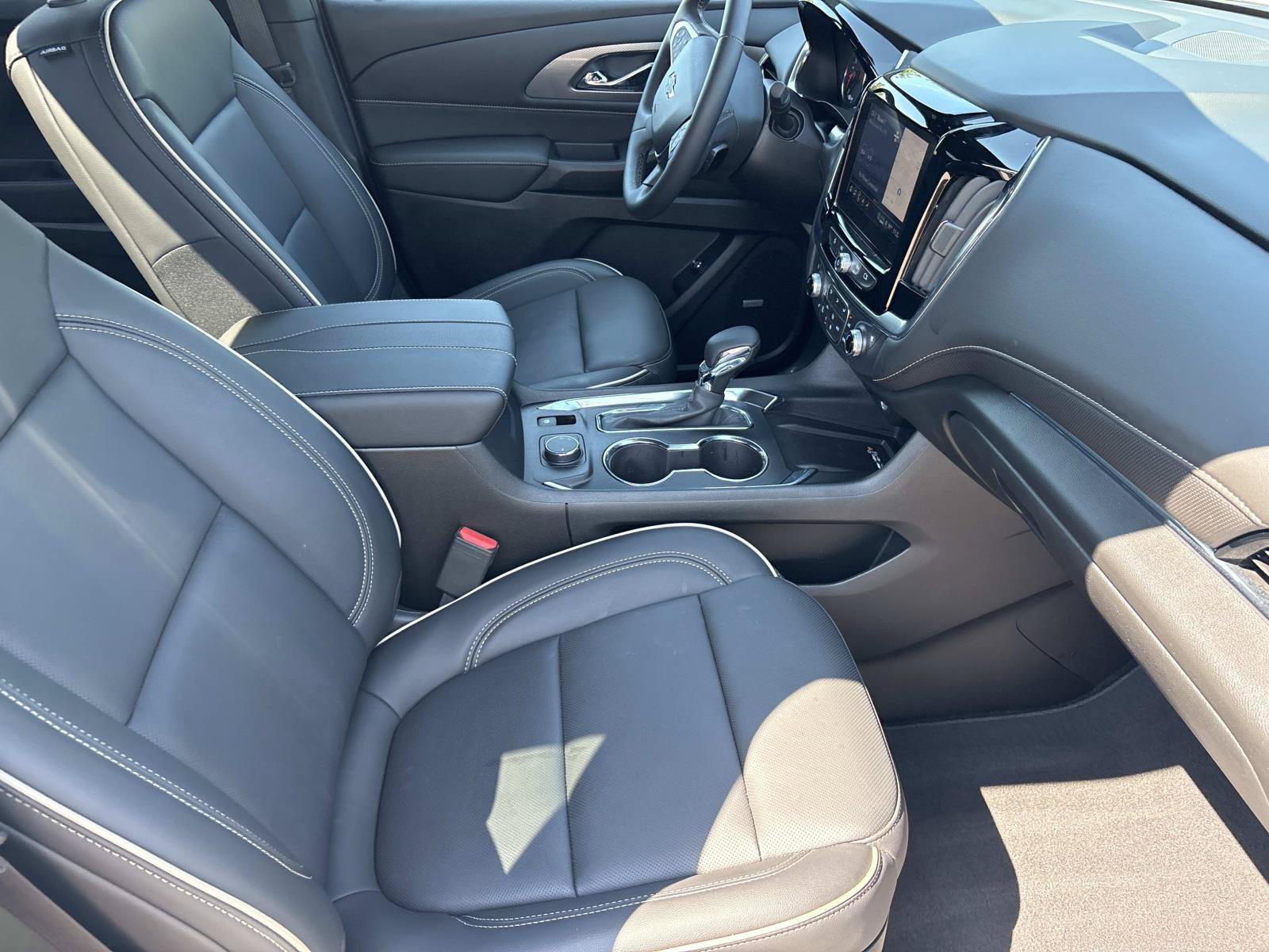 Used 2023 Chevrolet Traverse Premier w/ Redline Edition FWD image 37