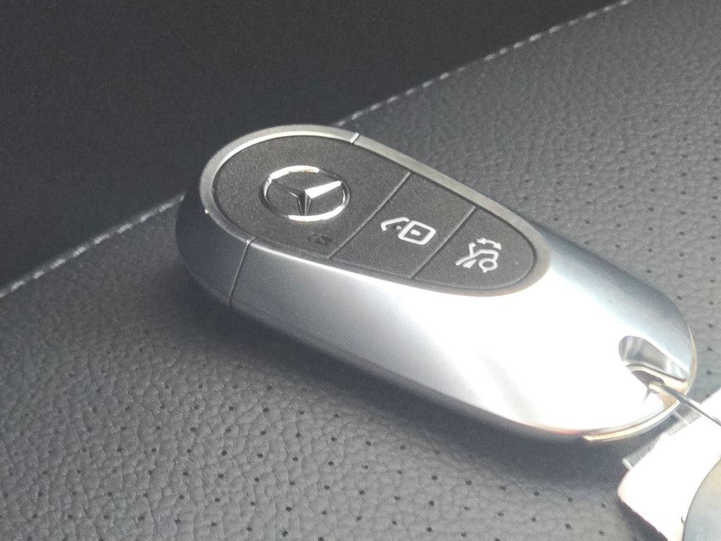 New 2026 Mercedes-Benz C 300 4MATIC Sedan image 38