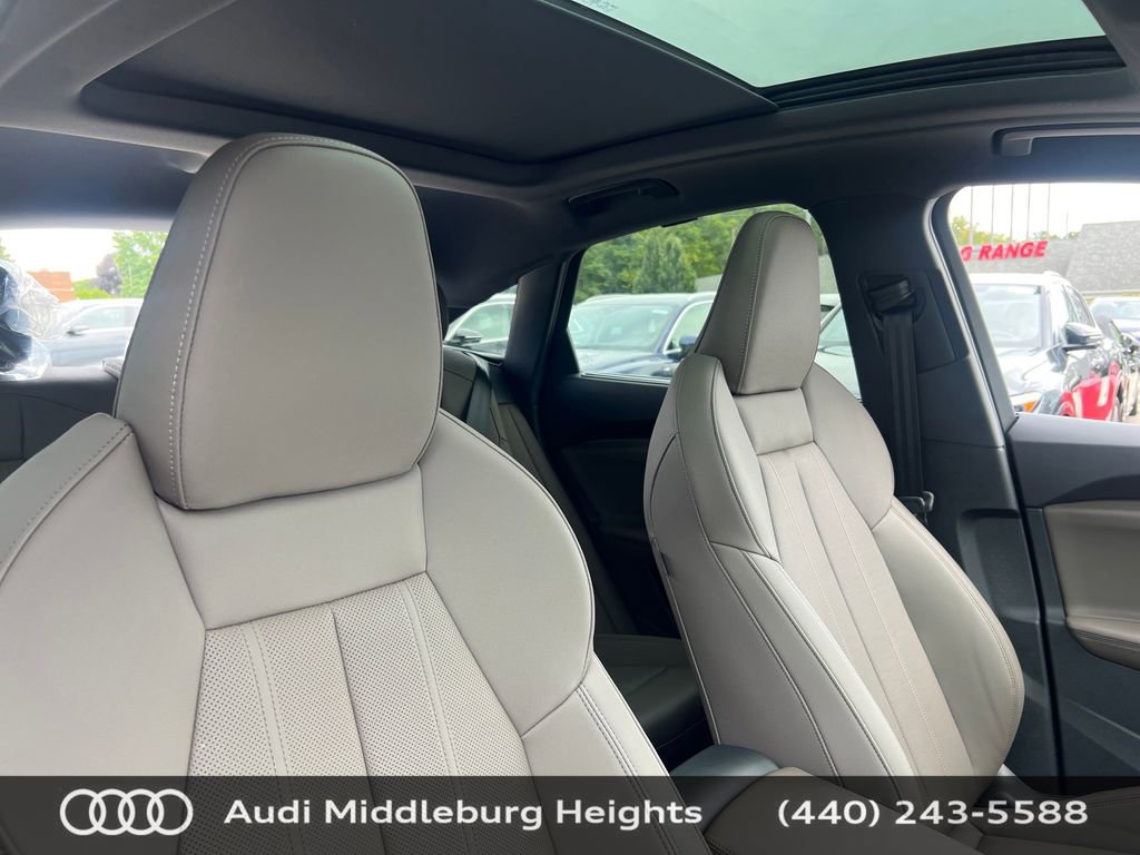 Used 2025 Audi Q5 Premium Plus w/ Premium Plus image 28
