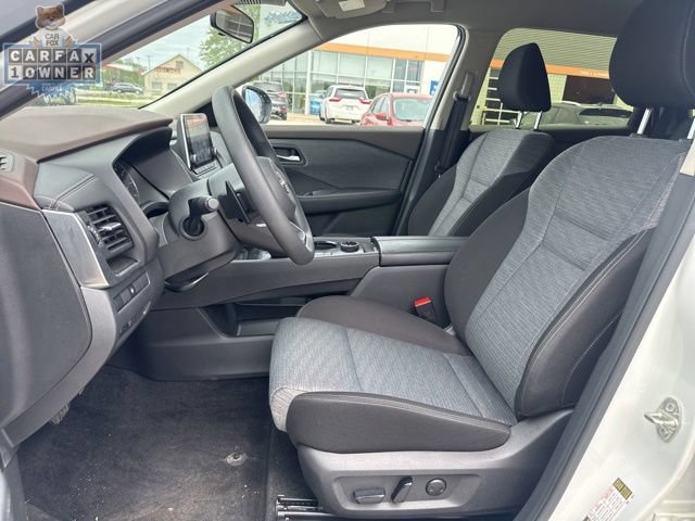 Used 2023 Nissan Rogue SV AWD/4WD image 10