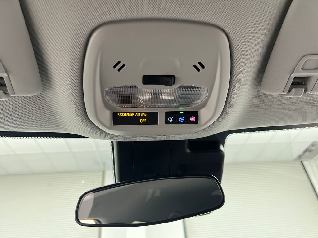 Used 2025 Chevrolet Trax LT w/ LT Convenience Package FWD image 53
