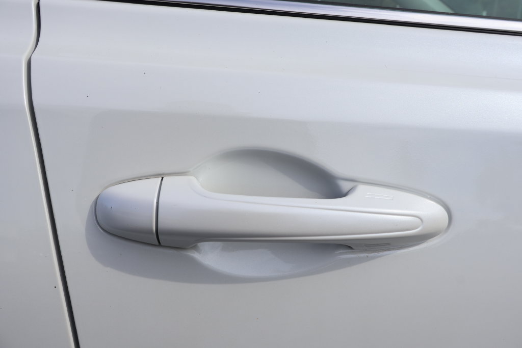 Used 2013 Toyota RAV4 Limited AWD/4WD image 20
