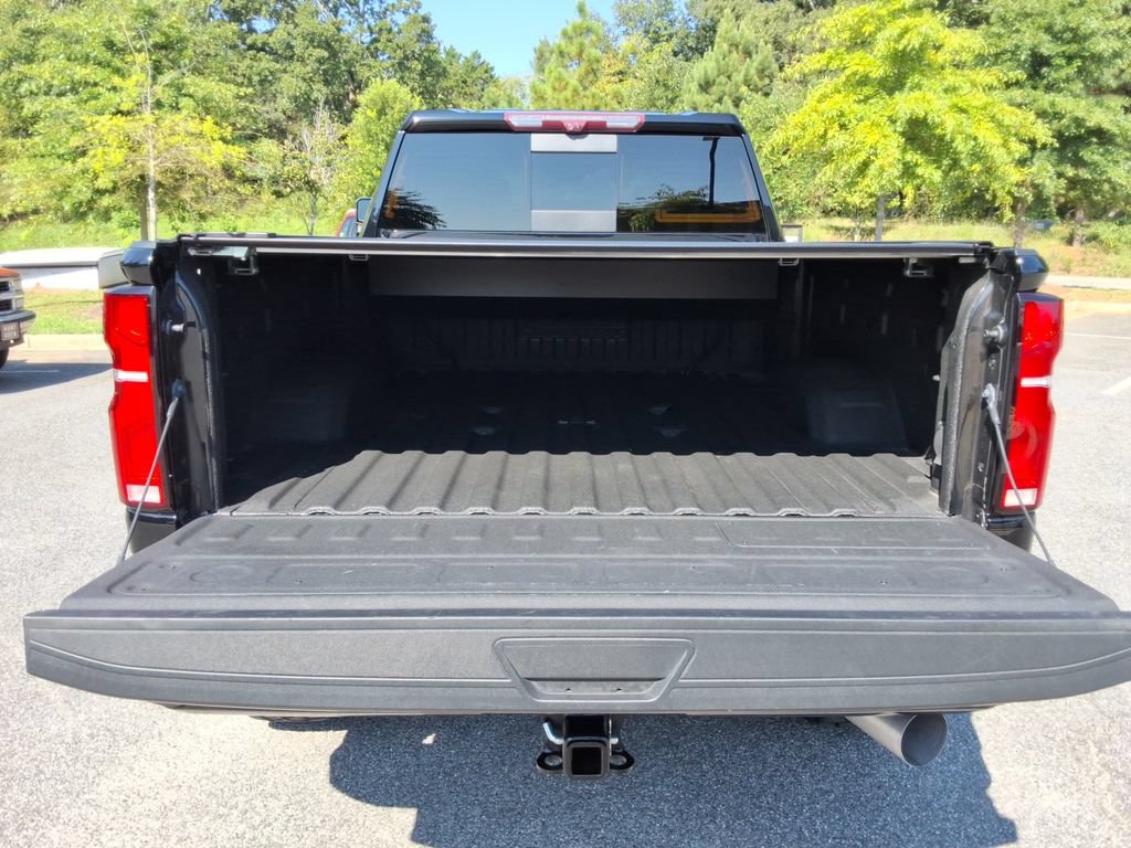 Used 2024 Chevrolet Silverado 3500 High Country w/ High Country Premium Package AWD/4WD image 17