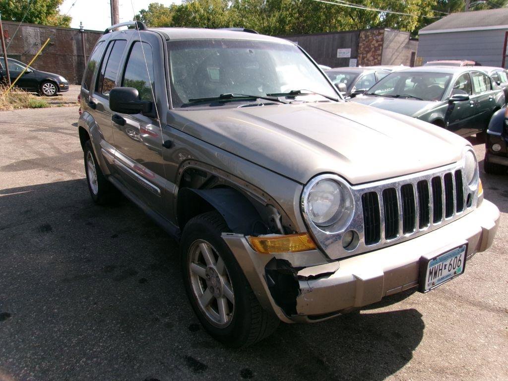Used 2007 Jeep Liberty Limited AWD/4WD image 3