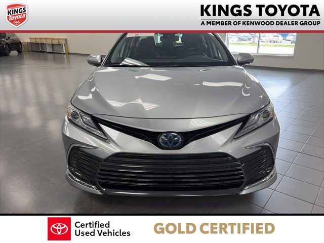 Certified 2021 Toyota Camry XLE w/ Cold Weather Package FWD image 3