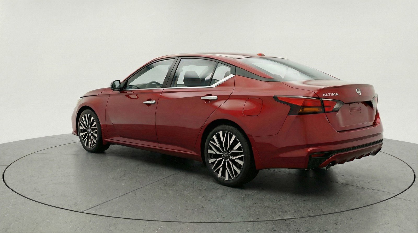 Used 2025 Nissan Altima 2.5 SV image 6