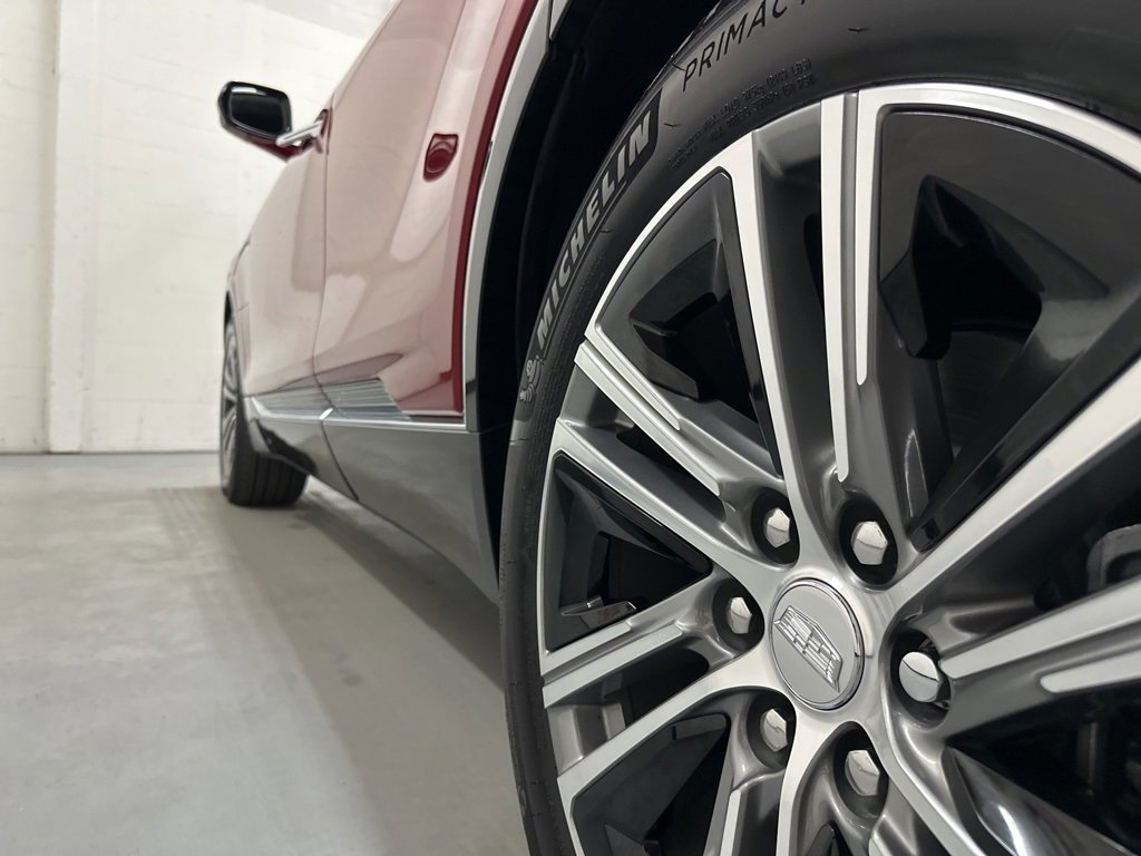 Used 2024 Cadillac Lyriq Luxury w/ LPO, Floor Liner Package image 20