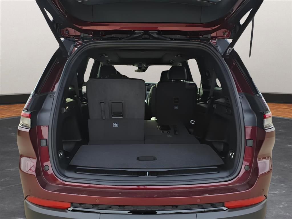 New 2025 Jeep Grand Cherokee L Limited AWD/4WD image 14
