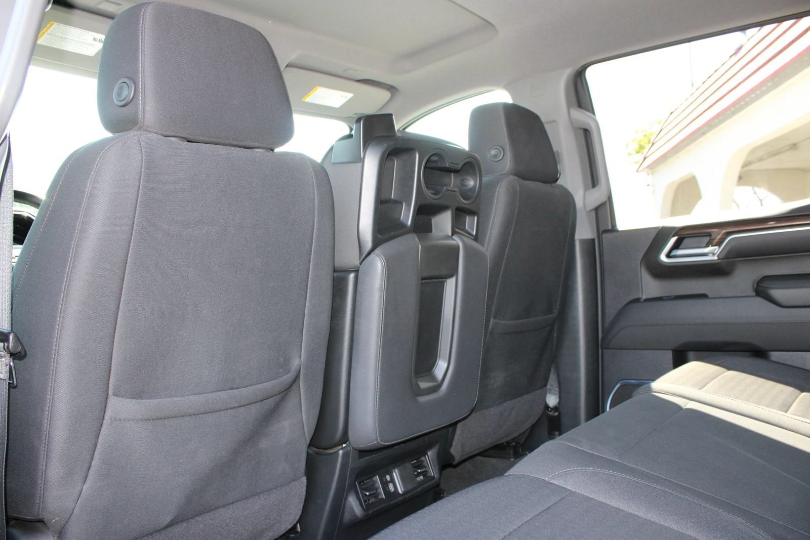 Used 2025 Chevrolet Silverado 1500 LT RWD image 11