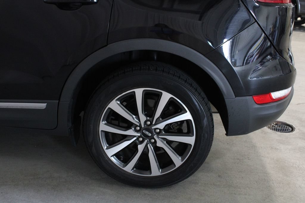 Used 2019 Lincoln MKC Reserve w/ MKC Climate Package AWD/4WD image 29
