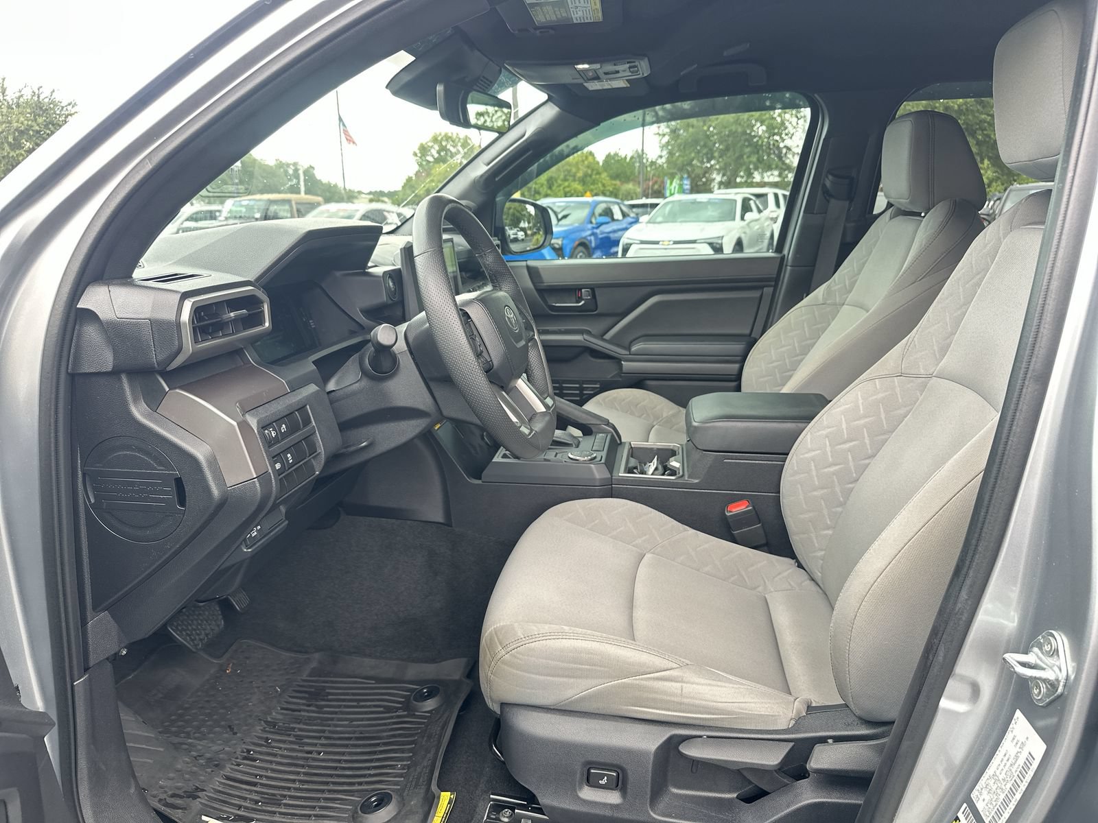 Used 2024 Toyota Tacoma SR5 w/ SR5 Upgrade Package RWD image 16