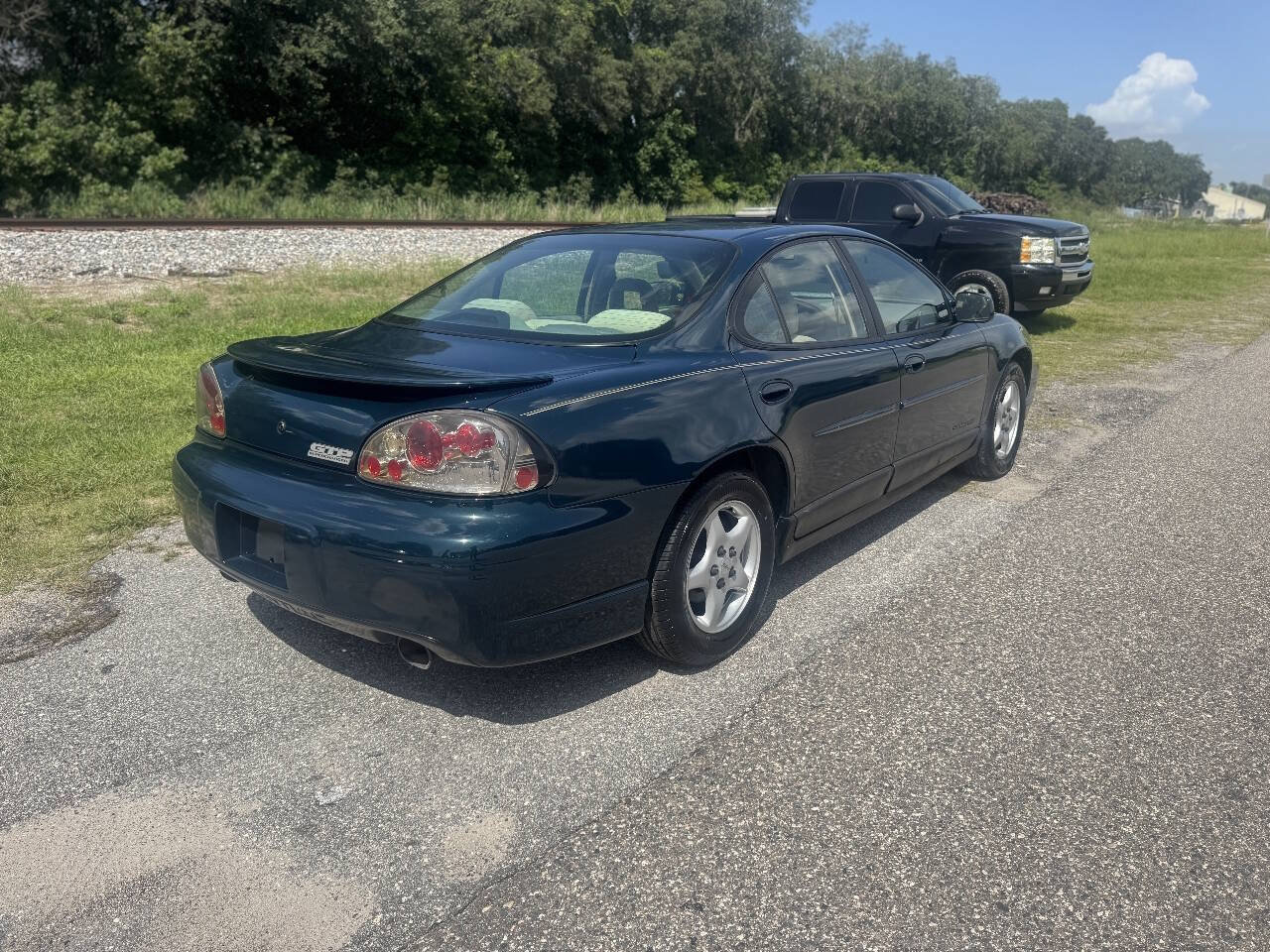 Used 1997 Pontiac Grand Prix GT w/ Opt Pkg FWD image 3
