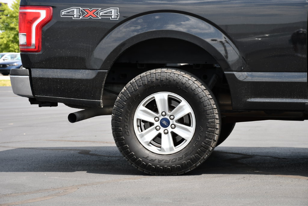 Used 2015 Ford F150 XLT w/ Trailer Tow Package AWD/4WD image 10
