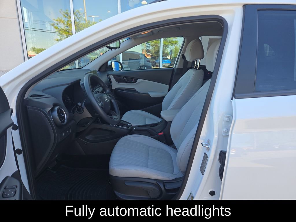 Used 2022 Hyundai Kona SEL w/ Winter Weather Package AWD/4WD image 14