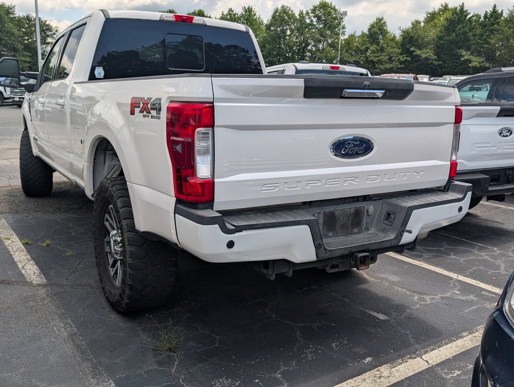 Used 2017 Ford F250 Lariat w/ Lariat Value Package AWD/4WD image 6