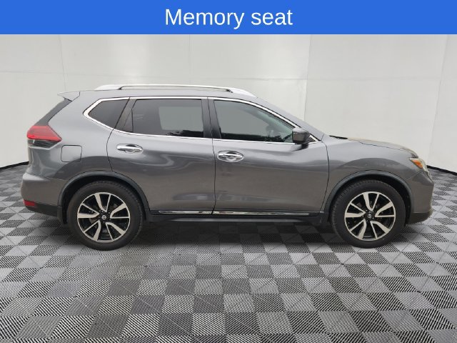 Used 2018 Nissan Rogue SL w/ Premium Package FWD image 4