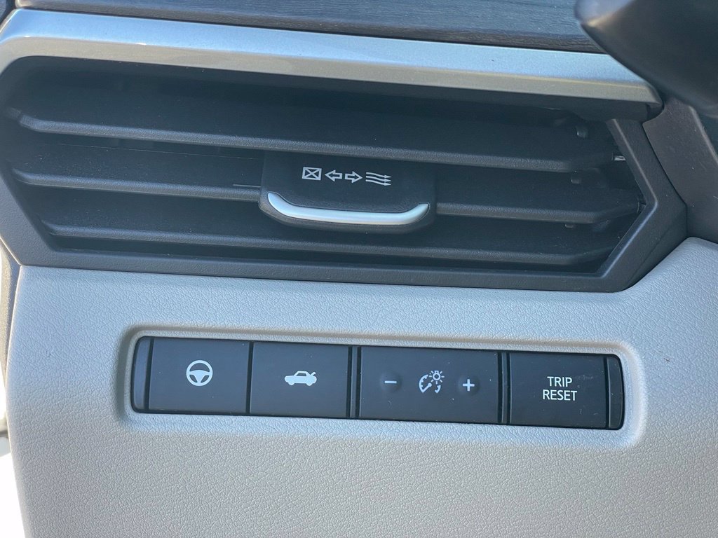 Certified 2024 Nissan Altima 2.5 SV w/ SV Premium Package AWD/4WD image 17