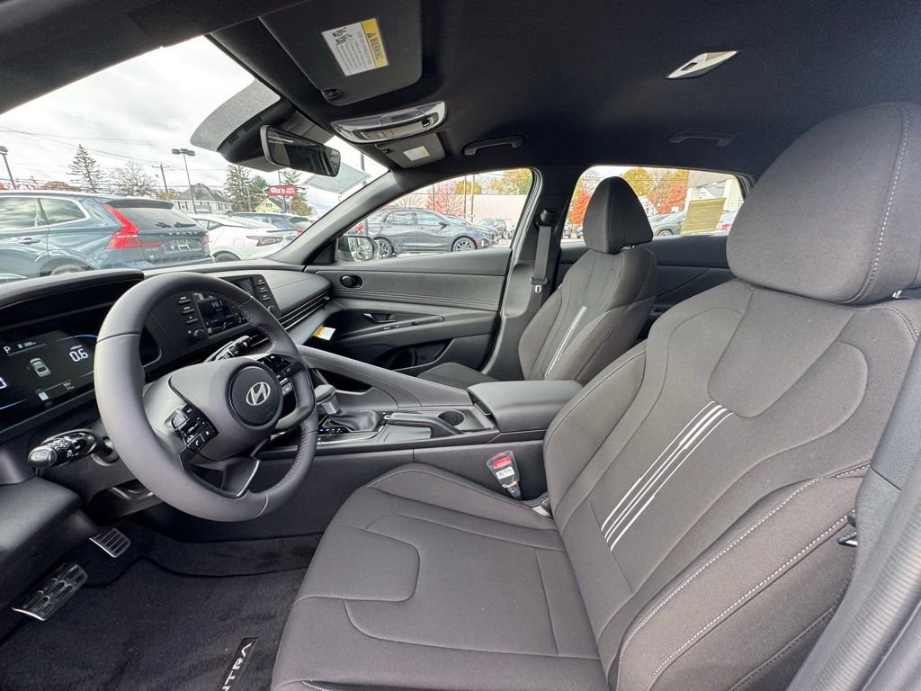 New 2025 Hyundai Elantra Sport image 20
