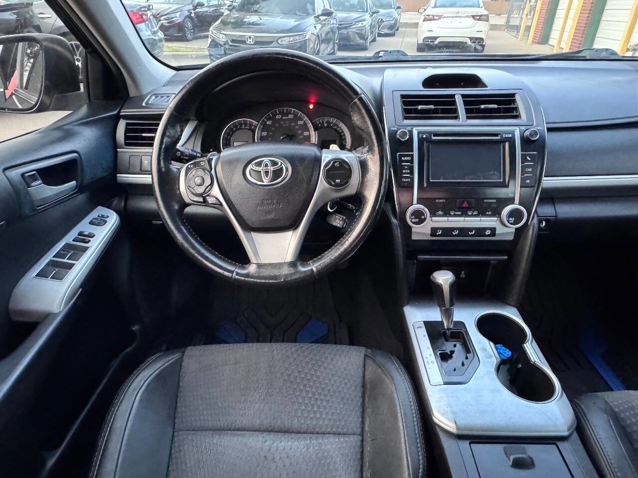 Used 2013 Toyota Camry SE image 13