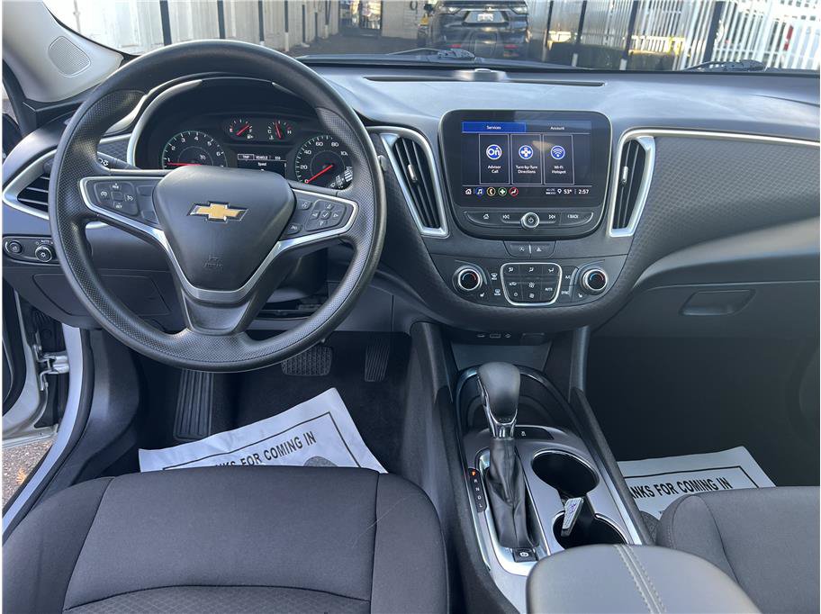 Used 2022 Chevrolet Malibu LT FWD image 14