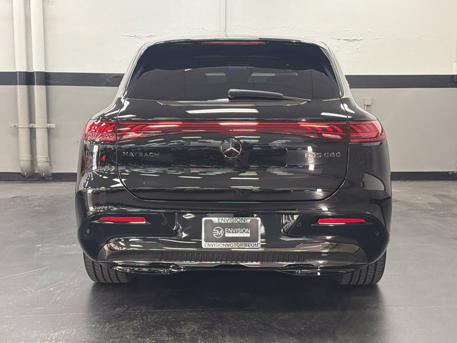 Used 2024 Mercedes-Benz Maybach EQS 680 4MATIC image 11