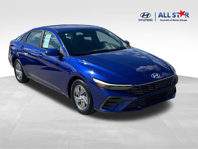 Used 2024 Hyundai Elantra SE image 1