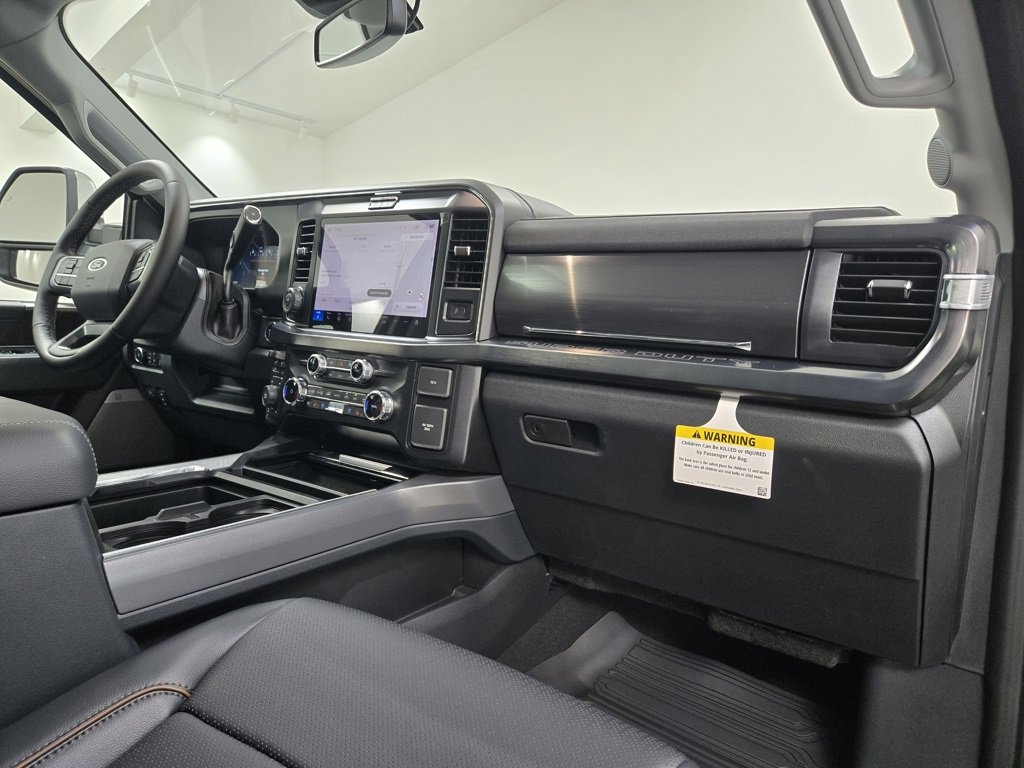 New 2025 Ford F250 Lariat w/ Lariat Ultimate Package image 33