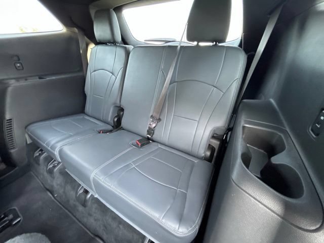 Used 2022 Buick Enclave Premium AWD/4WD image 43