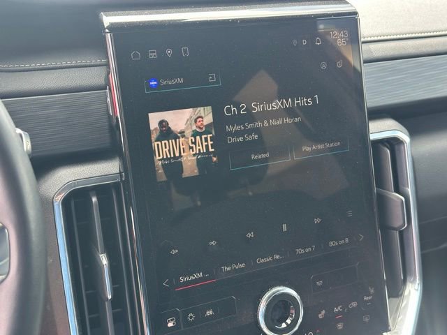 Certified 2024 GMC Acadia Elevation image 8