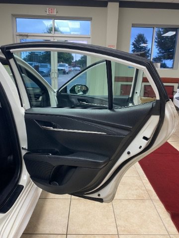 Used 2025 Toyota Camry SE FWD image 10