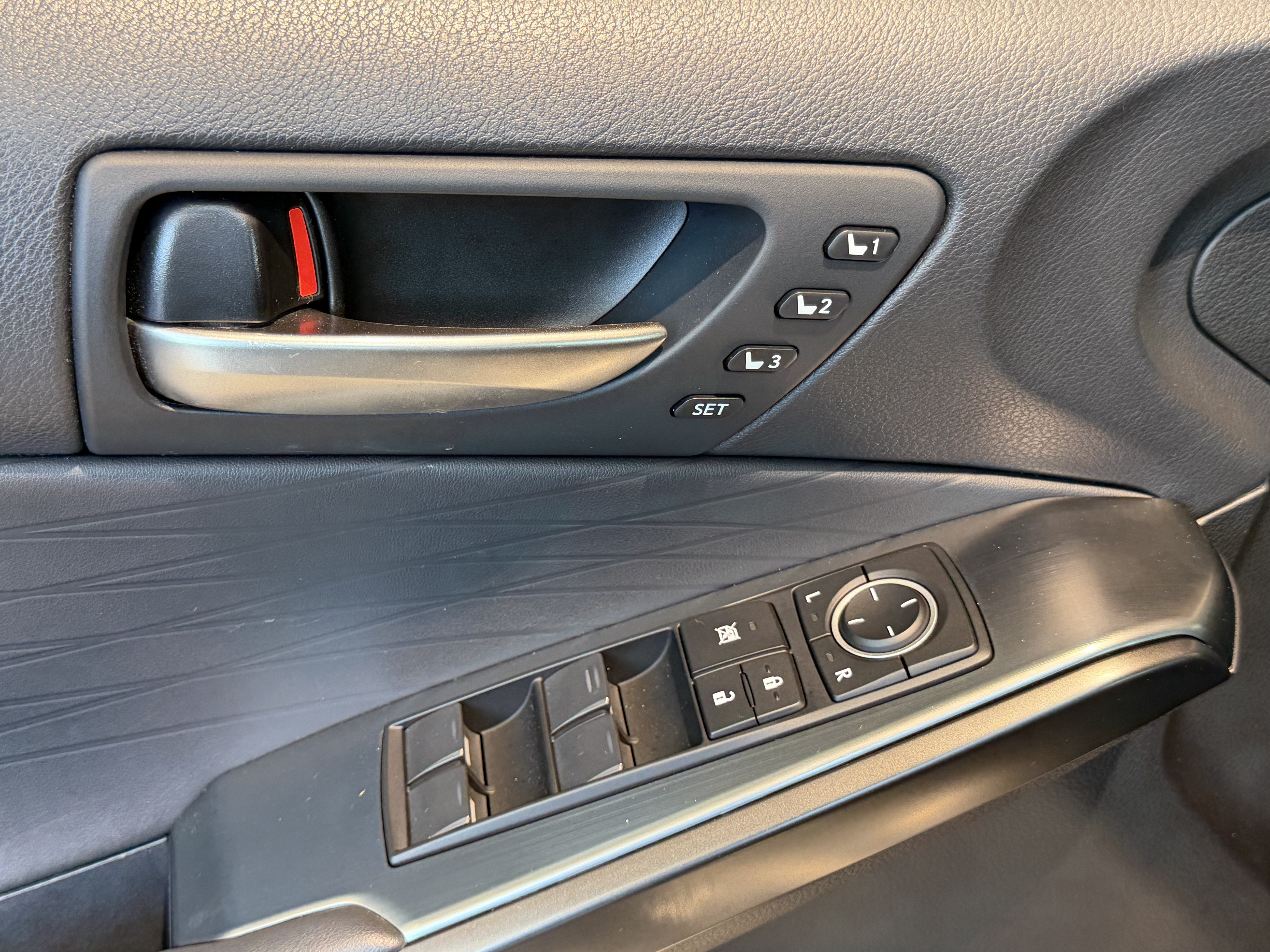 Certified 2023 Lexus IS 500 w/ Accessory Package 2 RWD image 12
