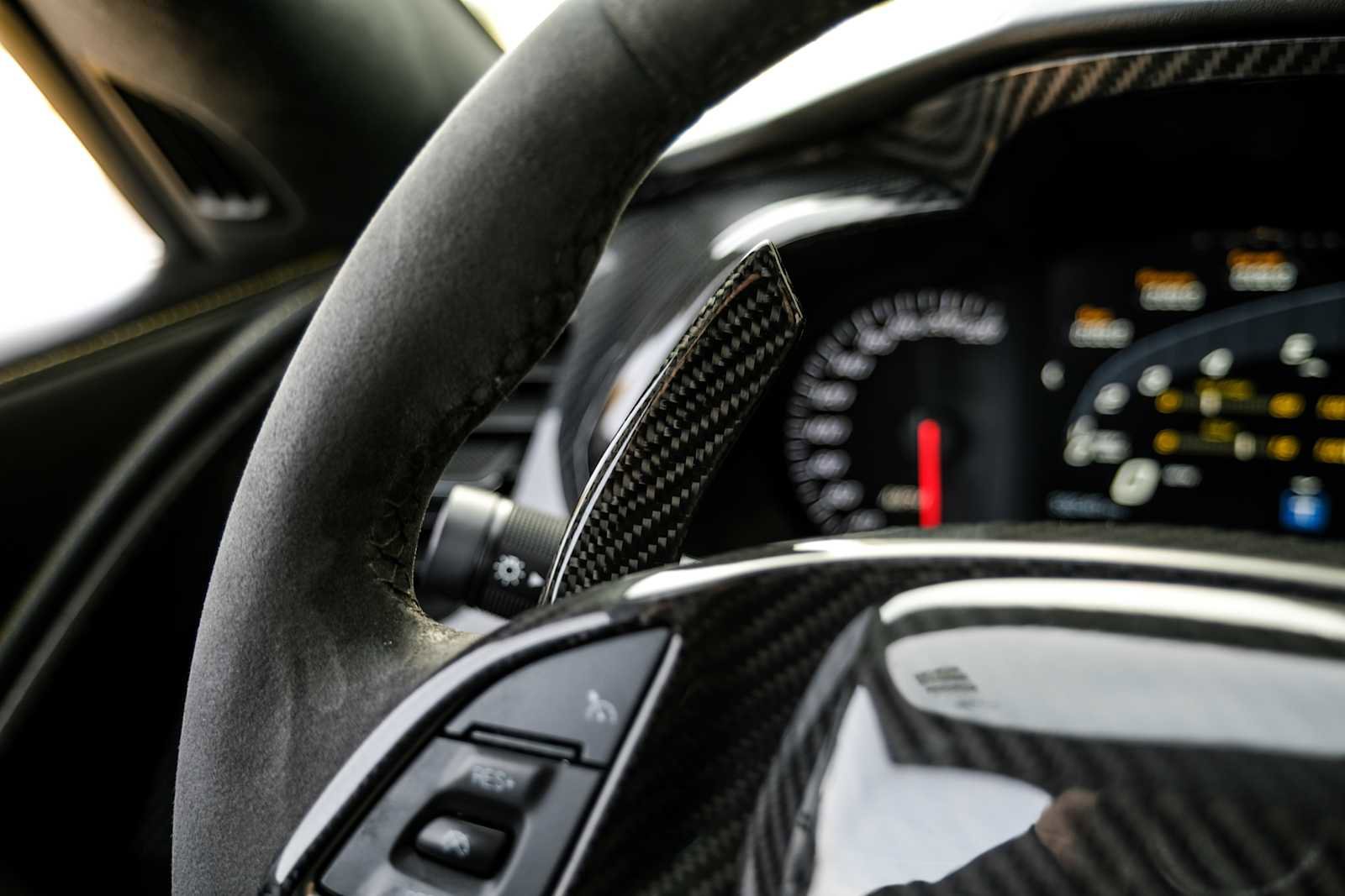 Used 2015 Chevrolet Corvette Z06 w/ 3LZ Preferred Equipment Group image 18