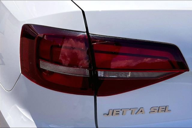 Used 2017 Volkswagen Jetta SEL FWD image 27