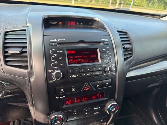 Used 2011 Kia Sorento EX w/ Premium Pkg image 12