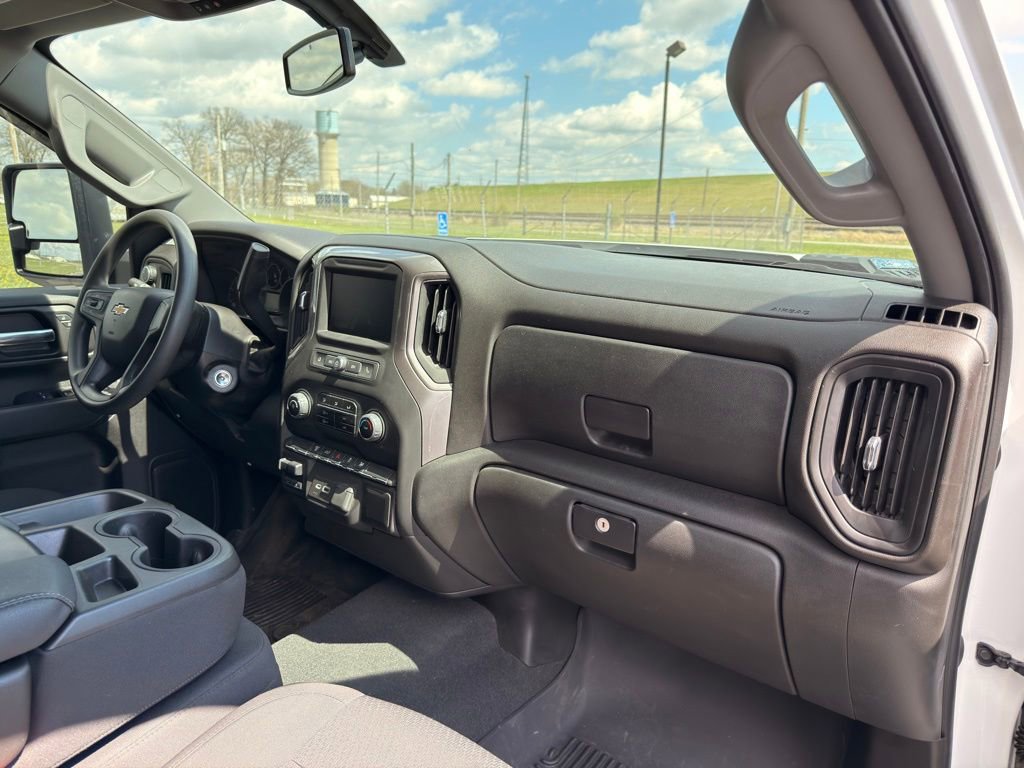 Used 2023 Chevrolet Silverado 2500 Custom w/ Custom Value Package image 33