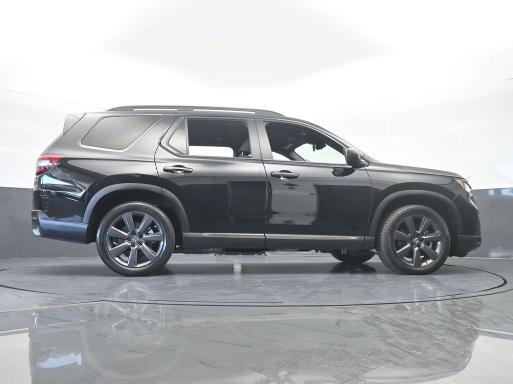 Used 2023 Honda Pilot Sport image 63