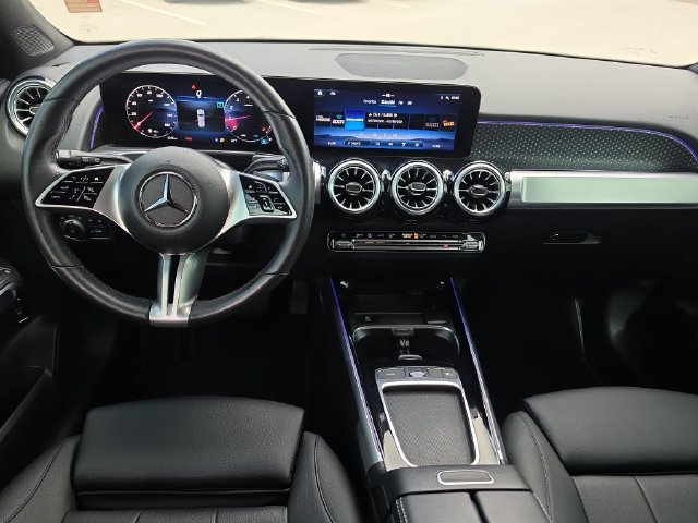 Used 2024 Mercedes-Benz GLB 250 image 8