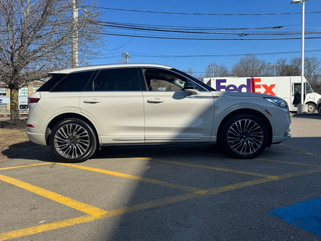 Used 2020 Lincoln Corsair Reserve w/ Equipment Group 201A image 6