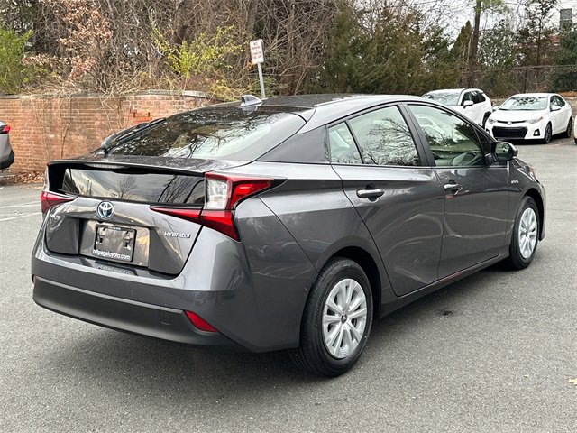 Certified 2022 Toyota Prius LE image 4