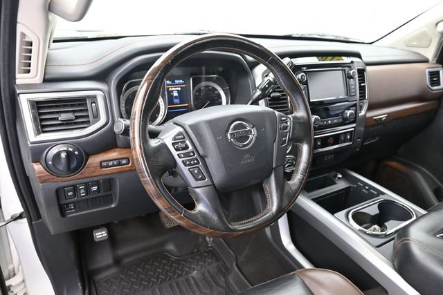 Used 2019 Nissan Titan Platinum Reserve w/ Platinum Utility Package AWD/4WD image 25