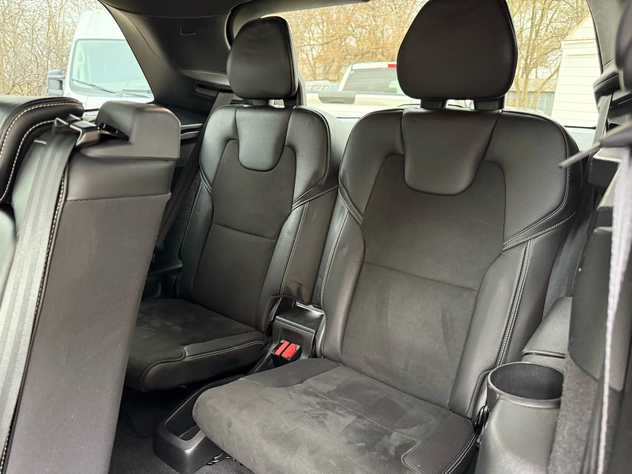 Used 2017 Volvo XC90 T6 R-Design w/ Vision Package image 15