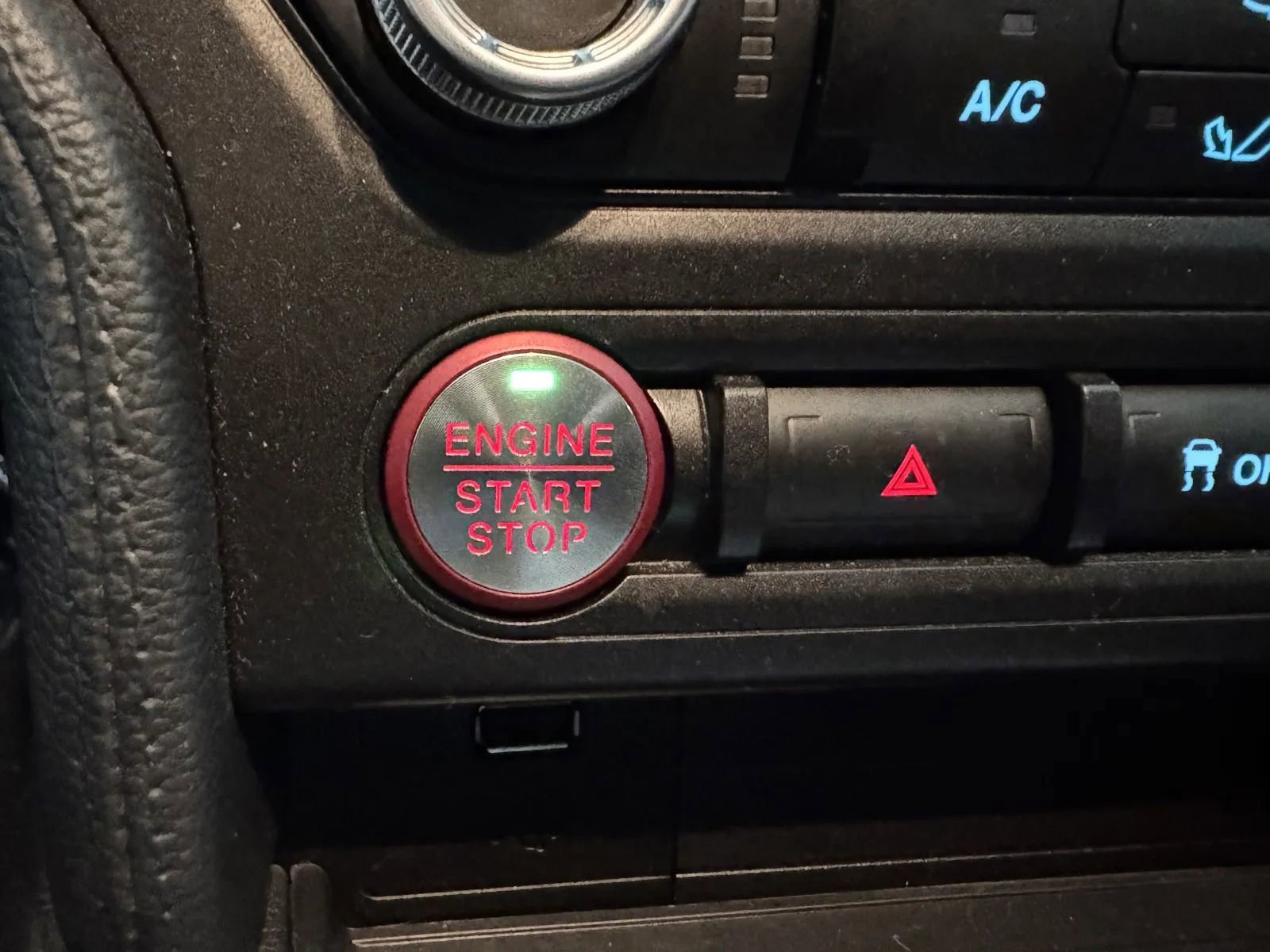 Used 2022 Ford Mustang EcoBoost image 16