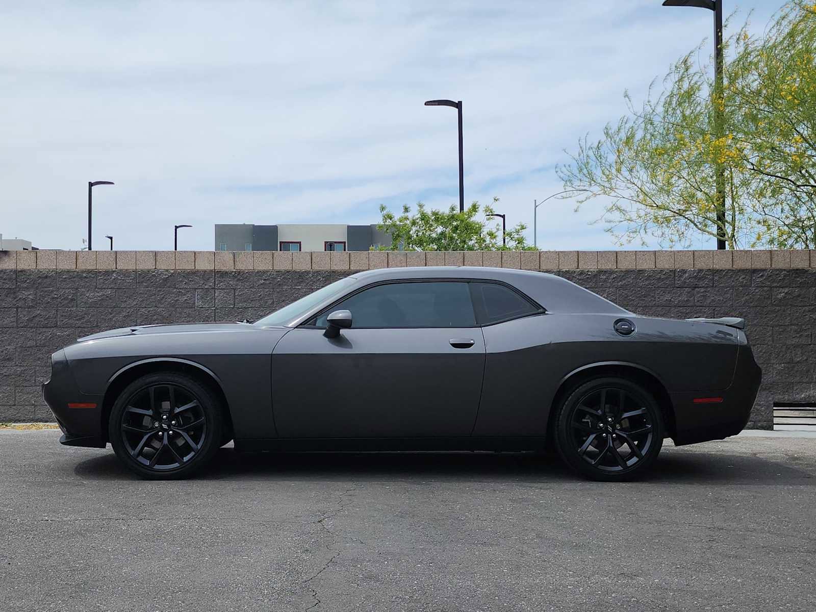 Used 2019 Dodge Challenger SXT w/ Blacktop Package image 6