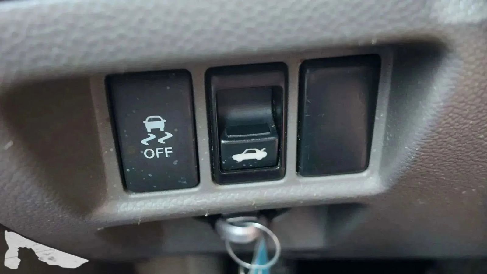 Used 2015 INFINITI Q40 w/ Moonroof Package image 18