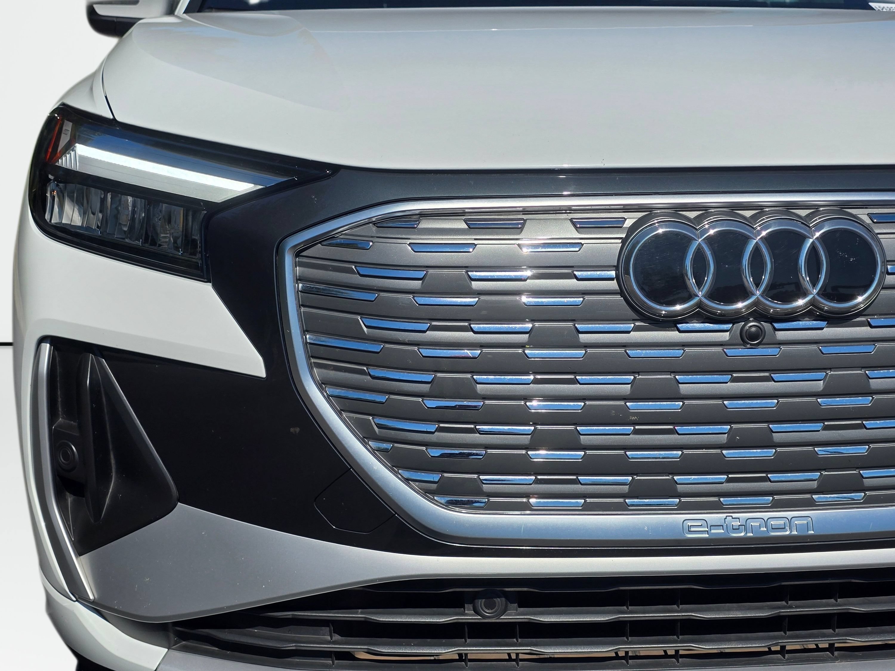 Used 2023 Audi Q4 e-tron Premium Plus AWD/4WD image 30