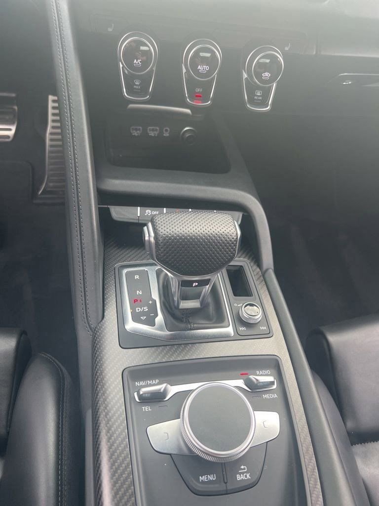 Used 2017 Audi R8 V10 plus AWD/4WD image 16