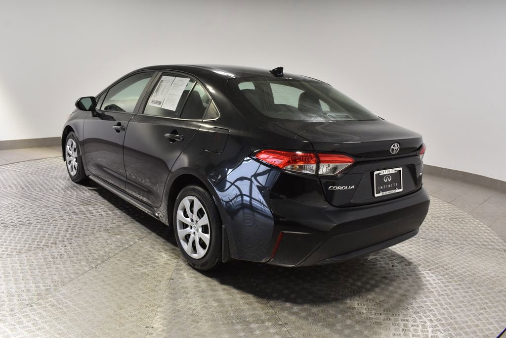 Used 2022 Toyota Corolla LE image 5
