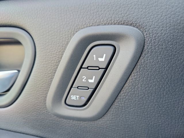 Certified 2025 Honda Pilot TrailSport image 23