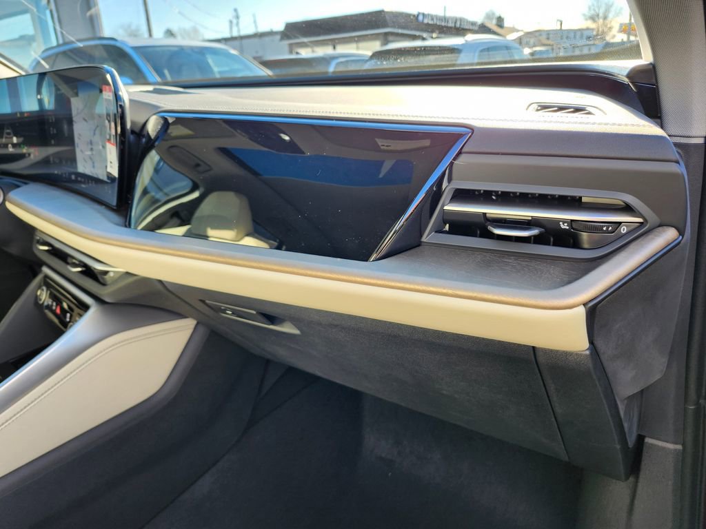 New 2025 Audi Q5 Premium Plus image 18