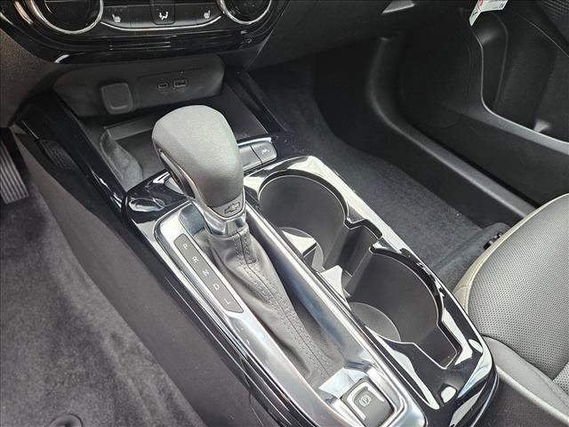 Used 2025 Chevrolet Trax ACTIV w/ Sunroof Package image 17